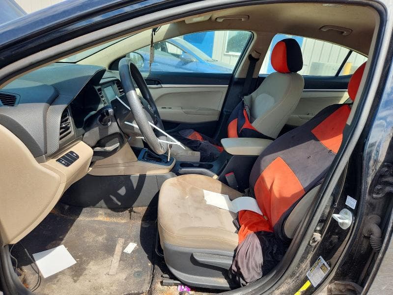 2019 HYUNDAI ELANTRA SE 7