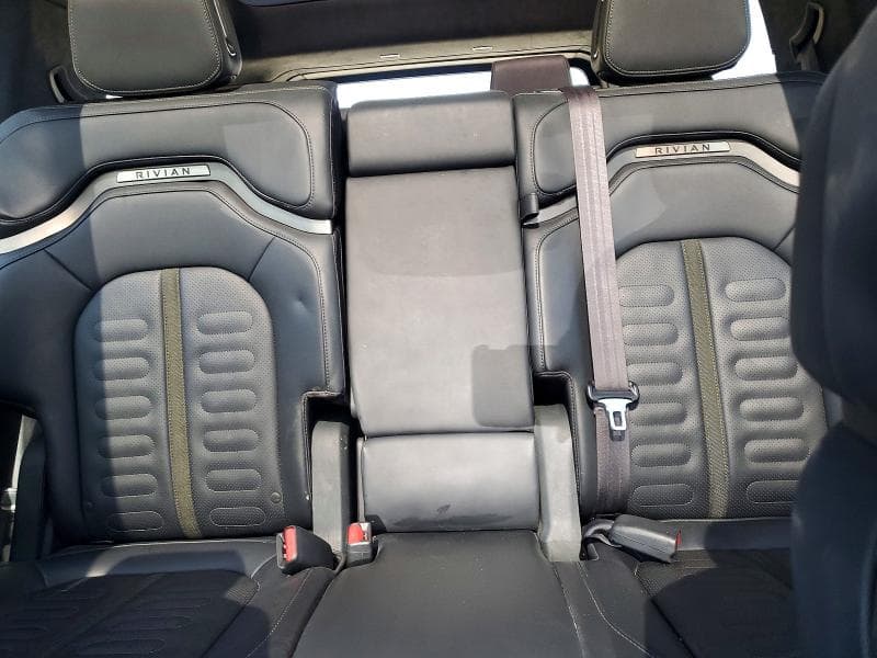2023 RIVIAN R1S LAUNCH EDITION 10