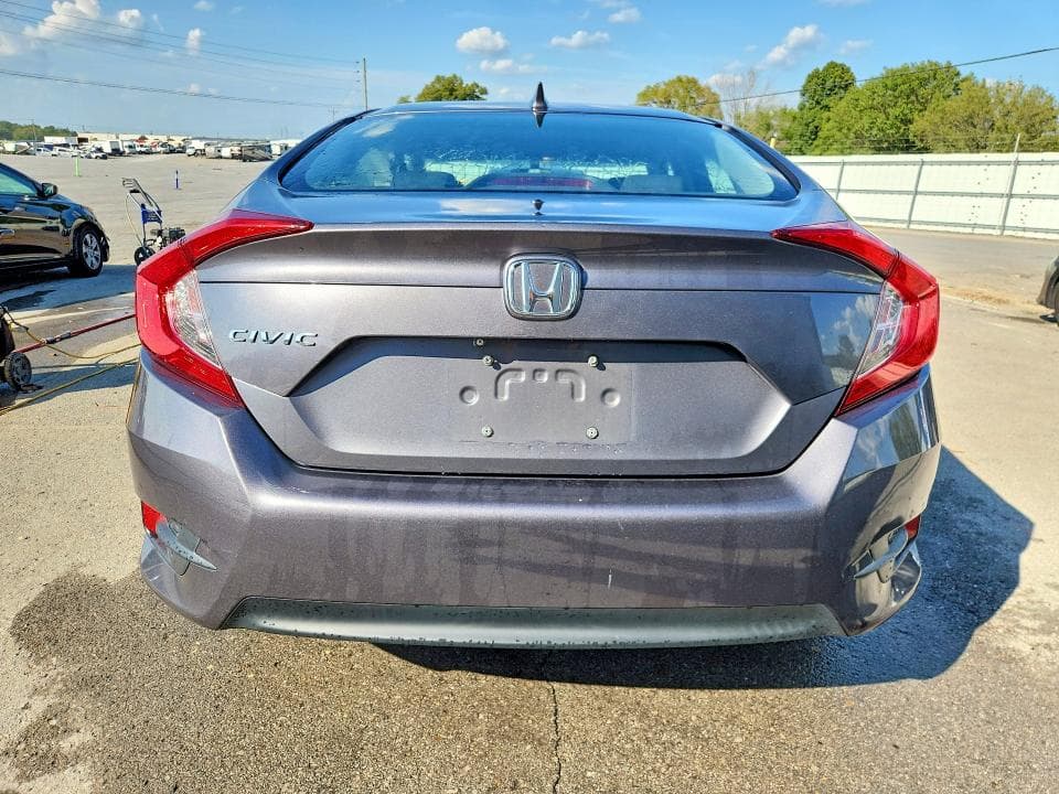 2018 HONDA CIVIC EX 6