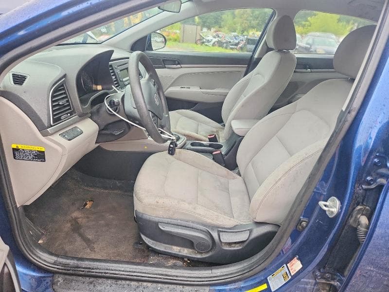2017 HYUNDAI ELANTRA SE 7
