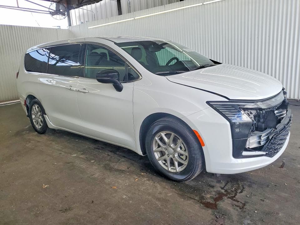 2027 CHRYSLER PACIFICA SELECT 4