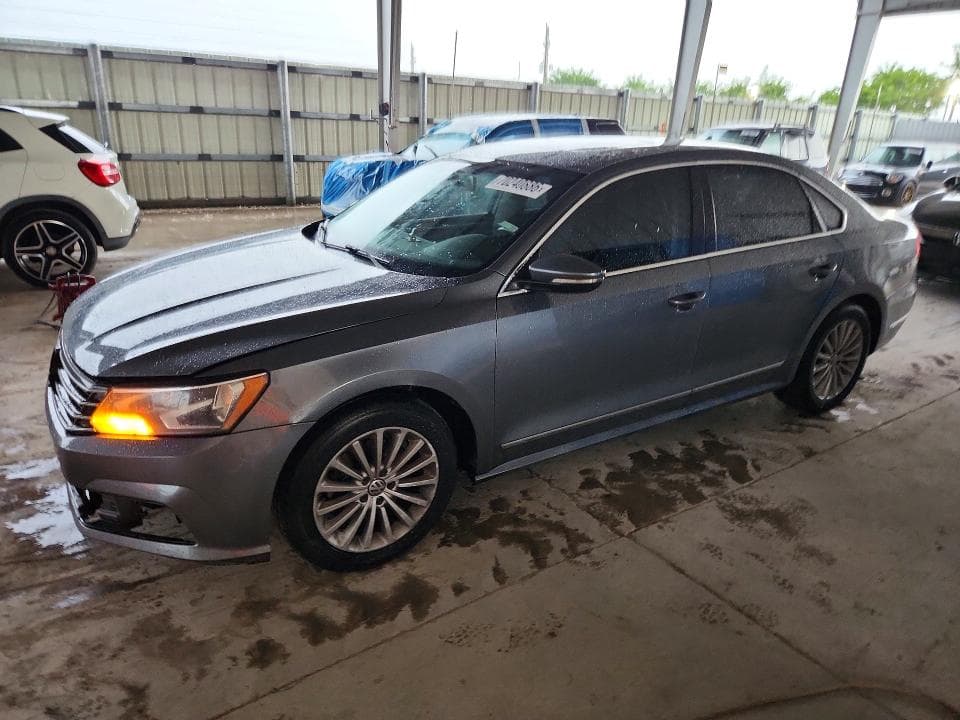 2017 VOLKSWAGEN PASSAT SE