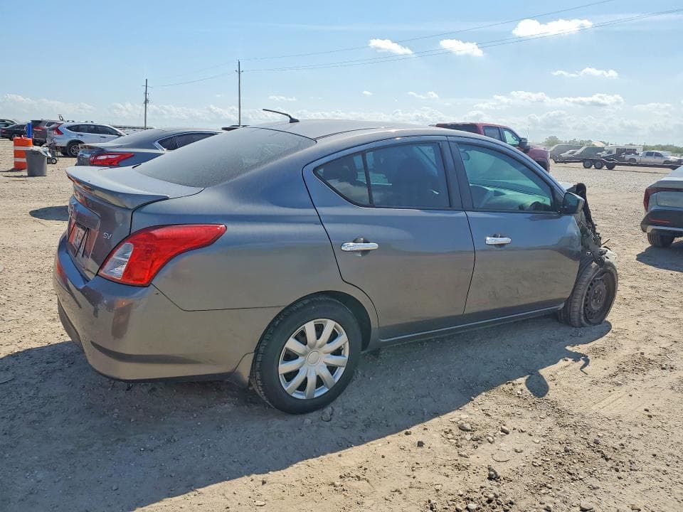 2017 NISSAN VERSA 1.6 SV 3