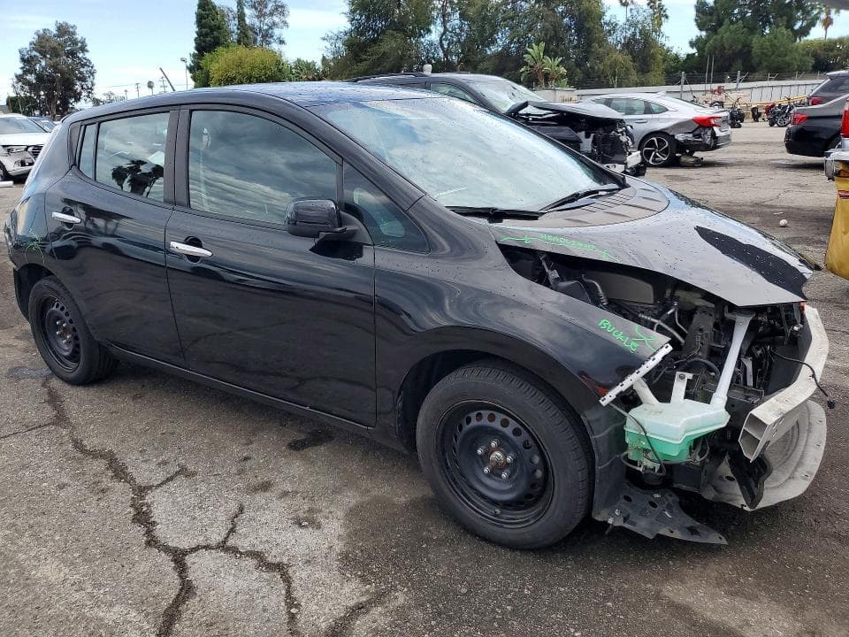2017 NISSAN LEAF S 4