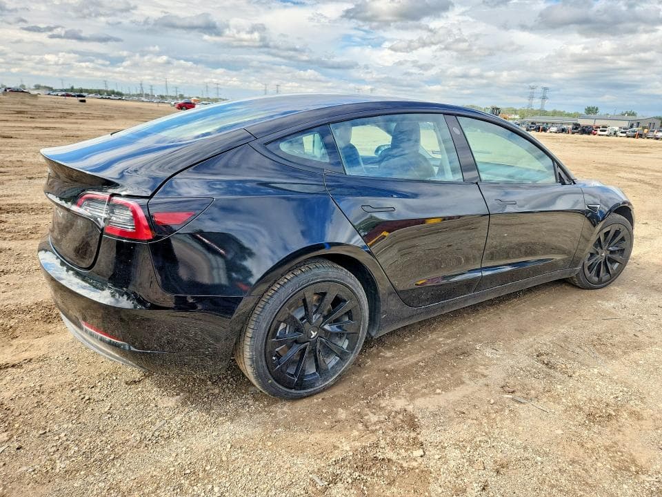 2023 TESLA MODEL 3 3