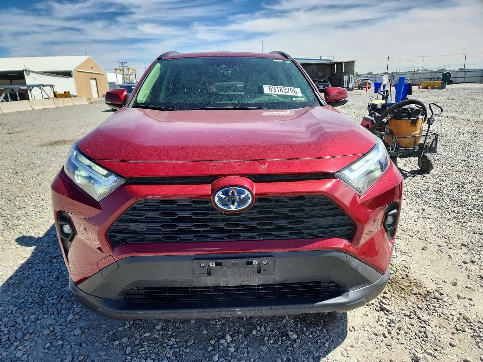 2023 TOYOTA RAV4 XLE PREMIUM 5