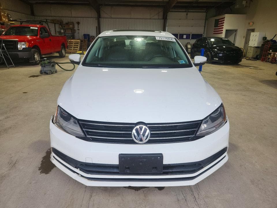2017 VOLKSWAGEN JETTA SE 5