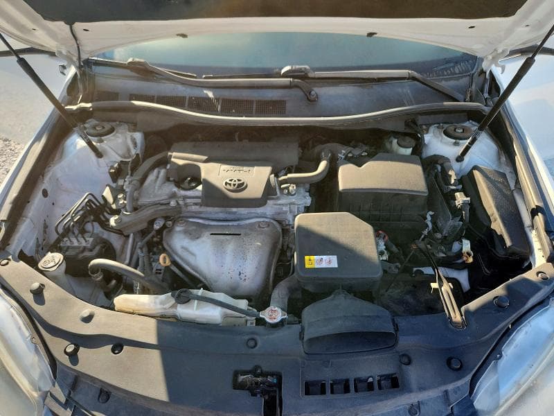 2017 TOYOTA CAMRY SE 11