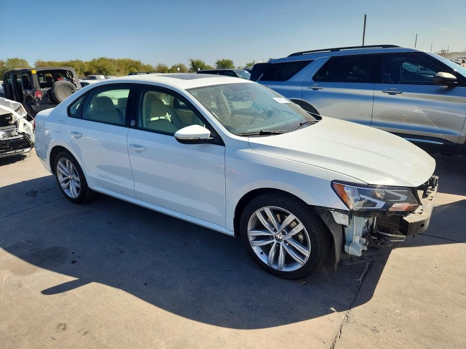 2019 VOLKSWAGEN PASSAT WOLFSBURG 4
