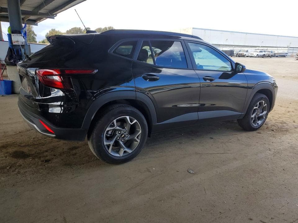 2026 CHEVROLET TRAX 1LT 3