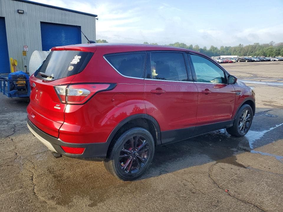 2017 FORD ESCAPE SE 3