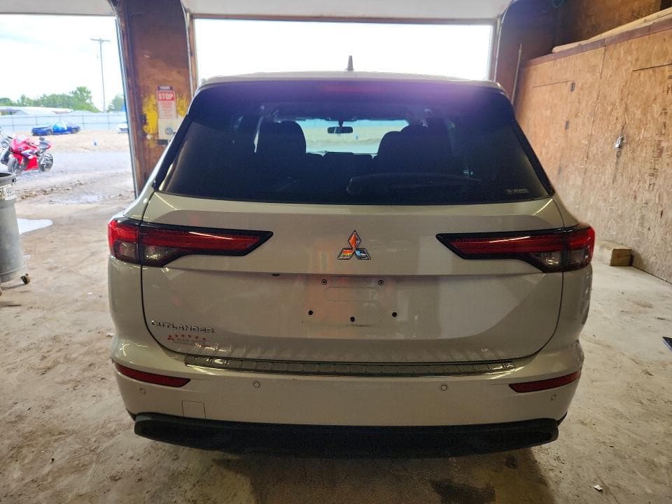 2022 MITSUBISHI OUTLANDER ES 6