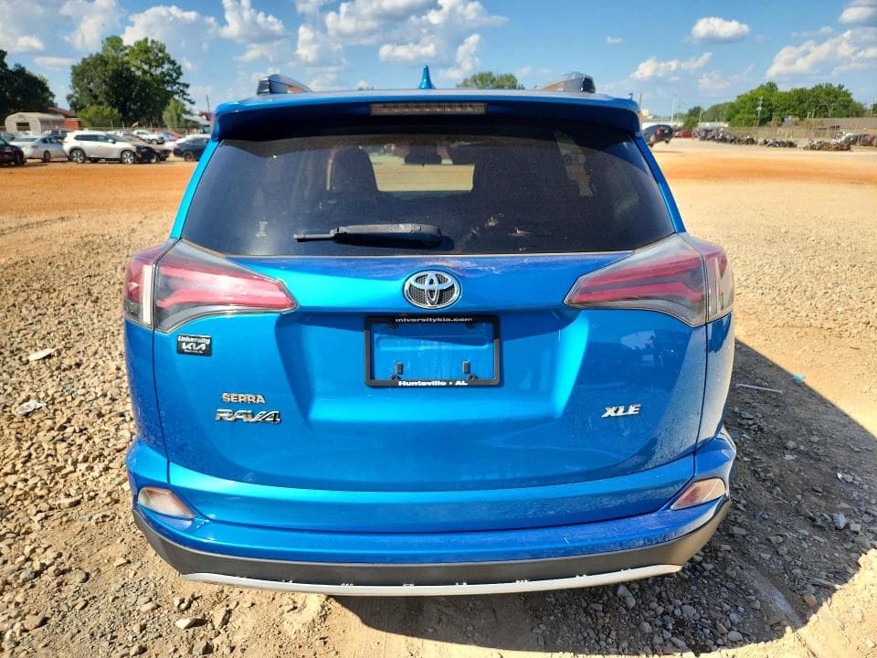 2017 TOYOTA RAV4 XLE 6