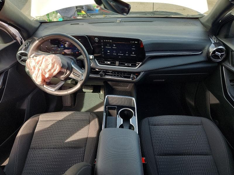 2025 CHEVROLET EQUINOX LT 8