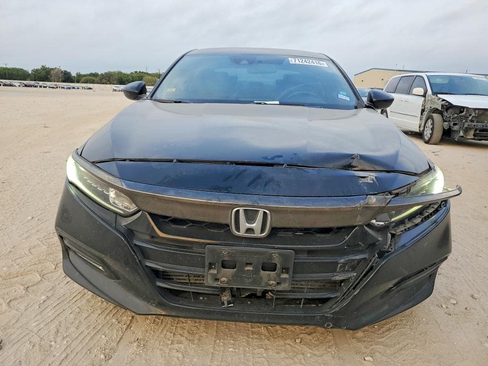 2019 HONDA ACCORD 5