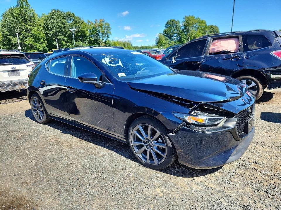 2023 MAZDA 3 SELECT 4