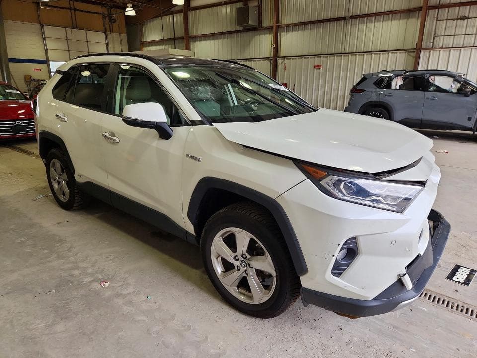 2019 TOYOTA RAV4 LIMITED 4