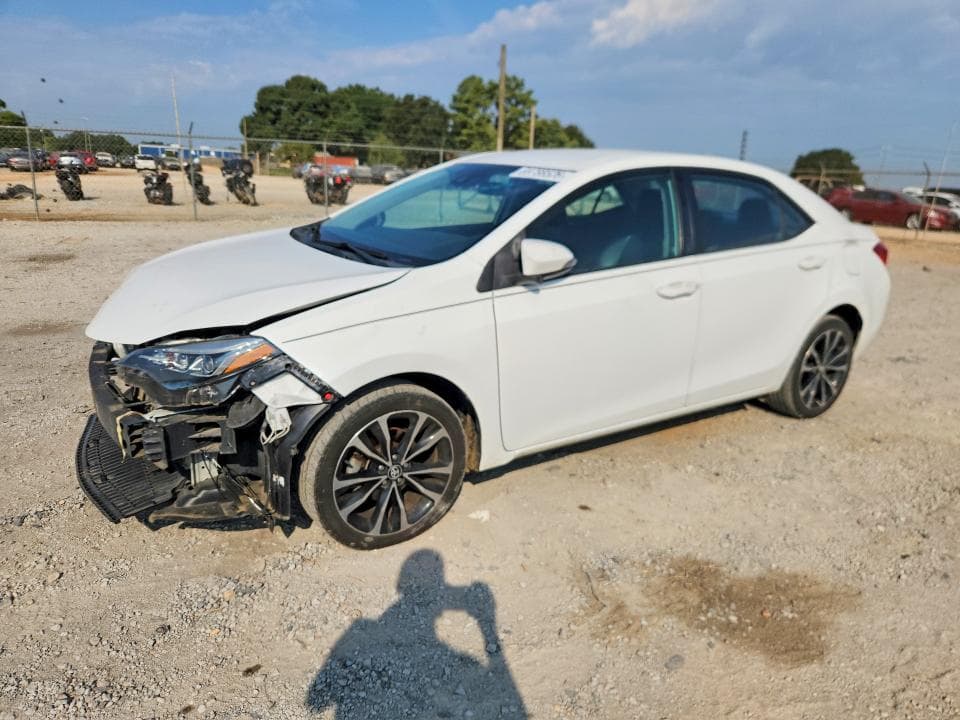 2017 TOYOTA COROLLA SE - 1