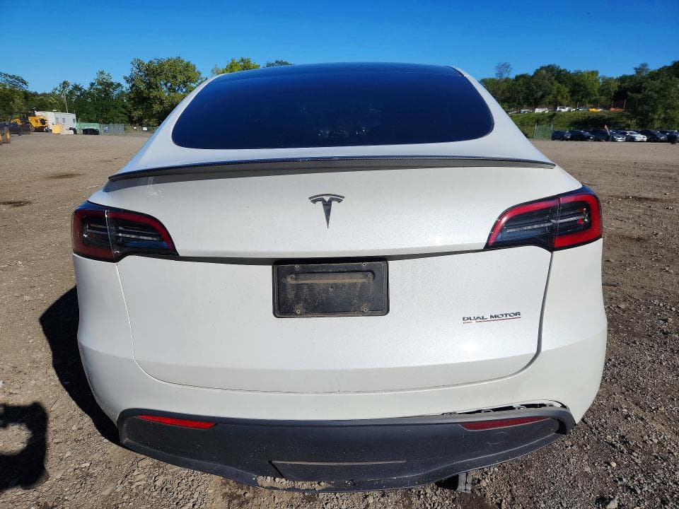 2023 TESLA MODEL Y 6