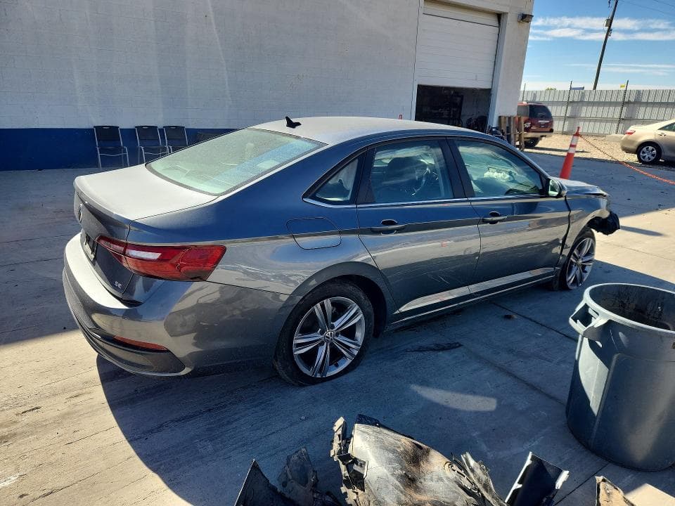 2024 VOLKSWAGEN JETTA SE 3