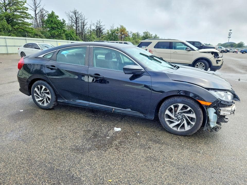 2017 HONDA CIVIC EX 4
