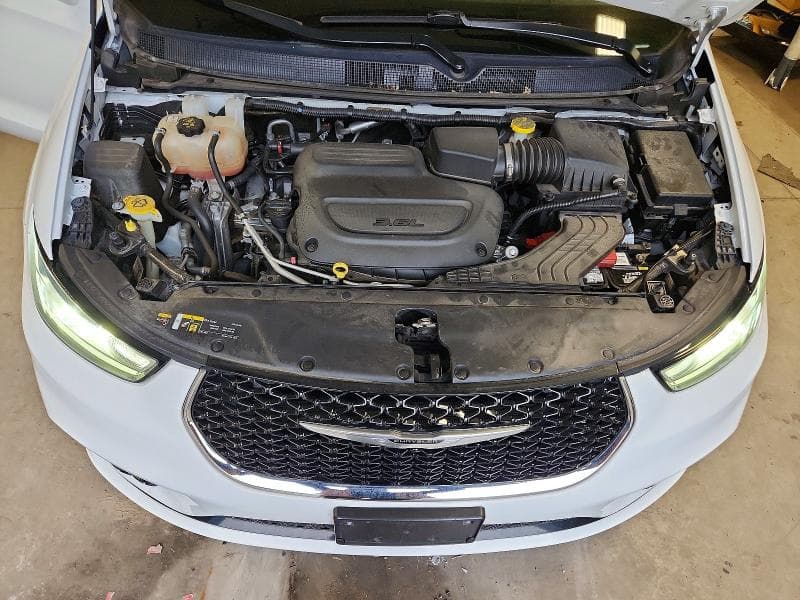 2022 CHRYSLER PACIFICA TOURING L 12