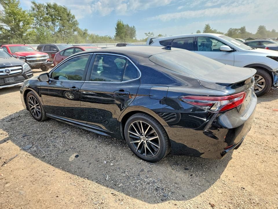2021 TOYOTA CAMRY SE 2