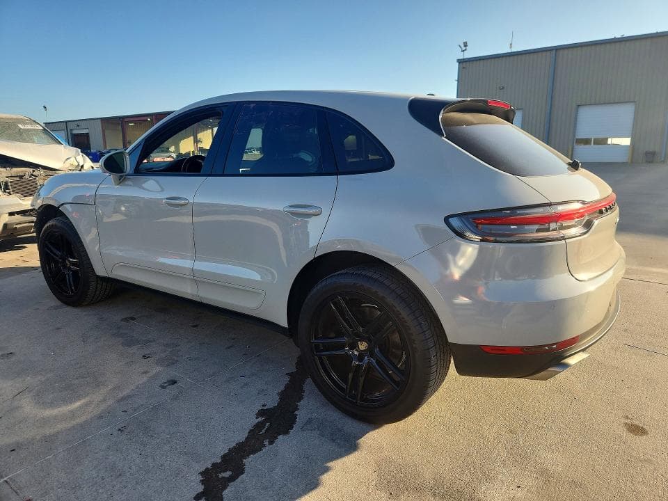 2021 PORSCHE MACAN 2