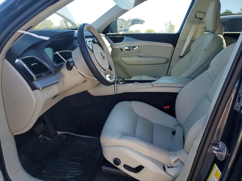 2025 VOLVO XC90 CORE 7