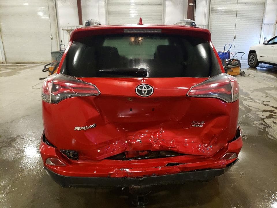 2017 TOYOTA RAV4 XLE 6