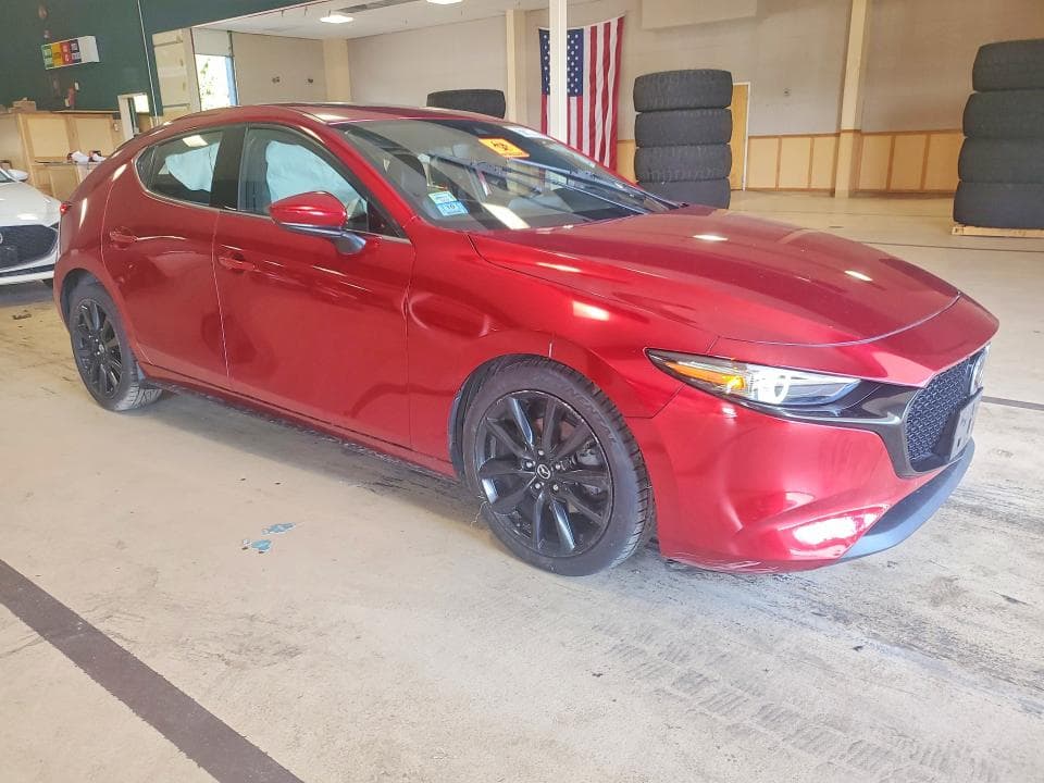 2019 MAZDA 3 PREMIUM 4
