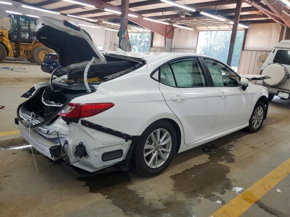 2025 TOYOTA CAMRY LE 3