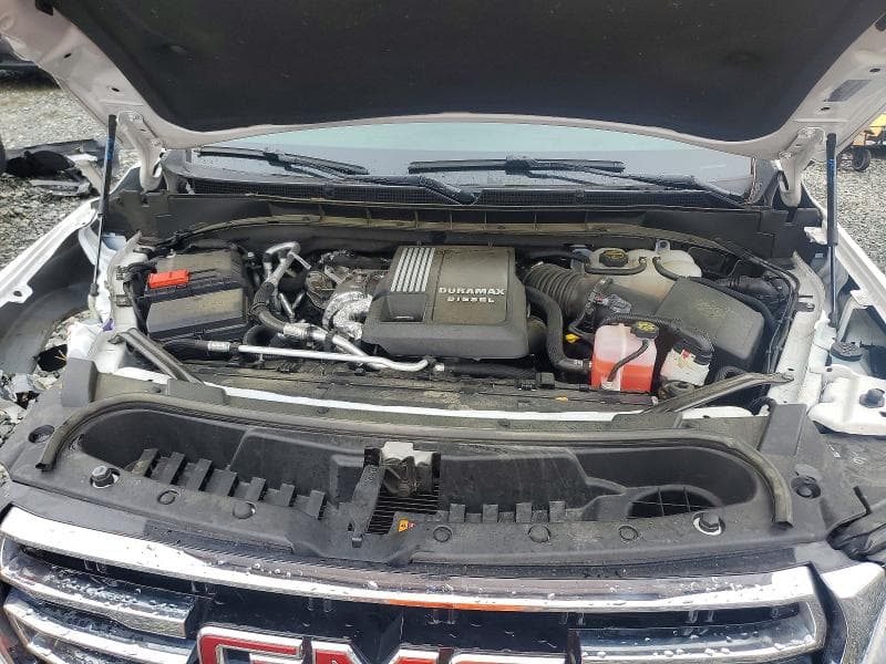 2024 GMC YUKON SLT 12