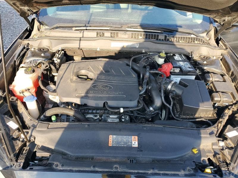 2017 FORD FUSION SE 11