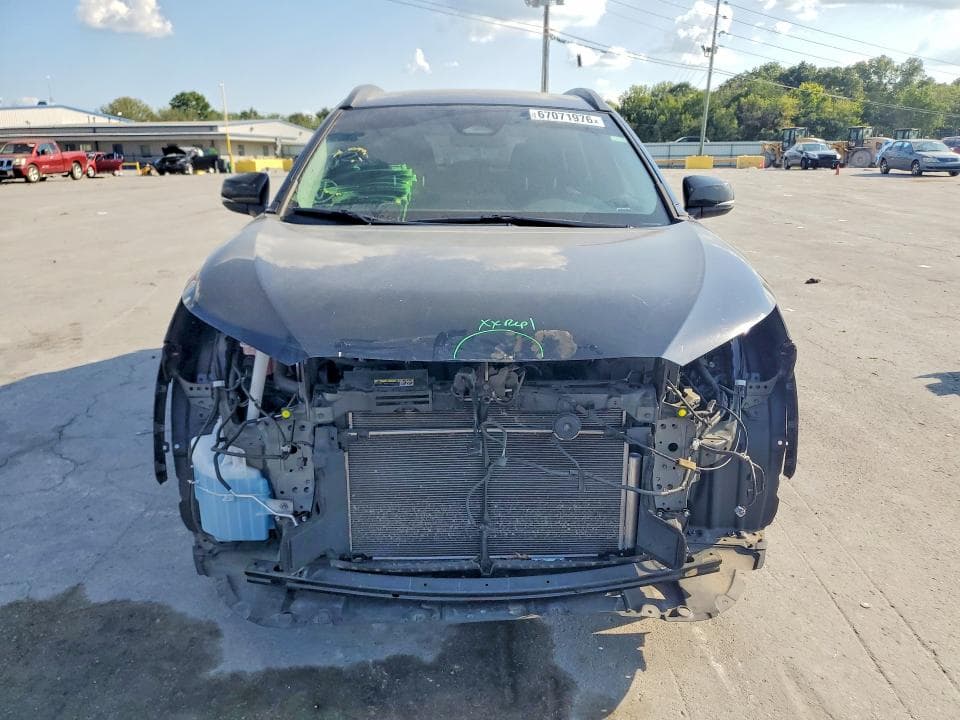 2023 TOYOTA COROLLA CROSS LE 5