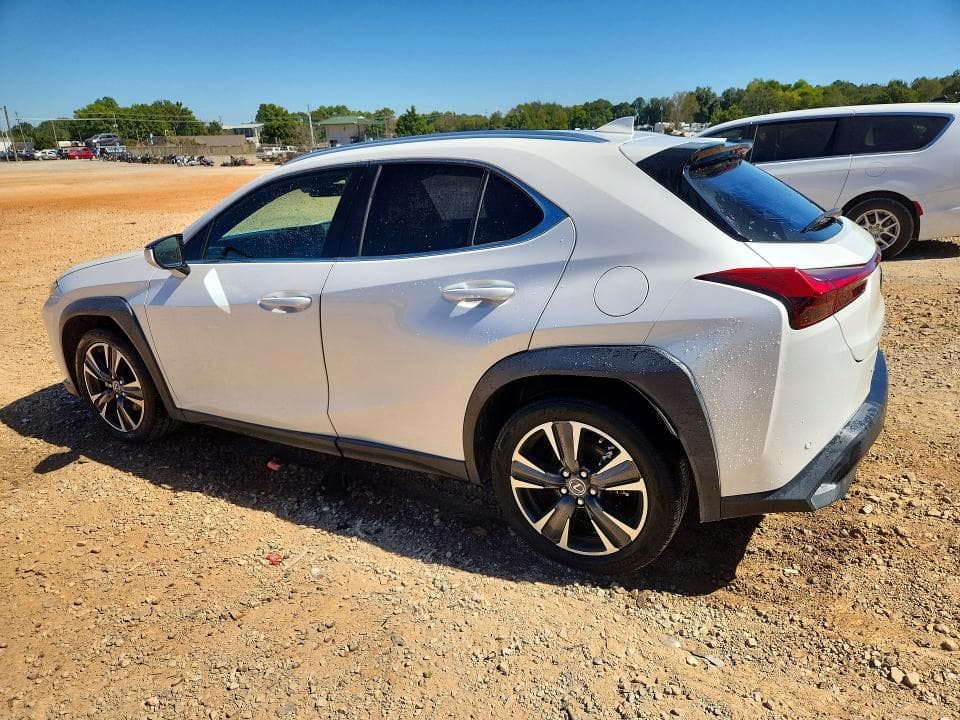 2022 LEXUS UX 200 BASE 2