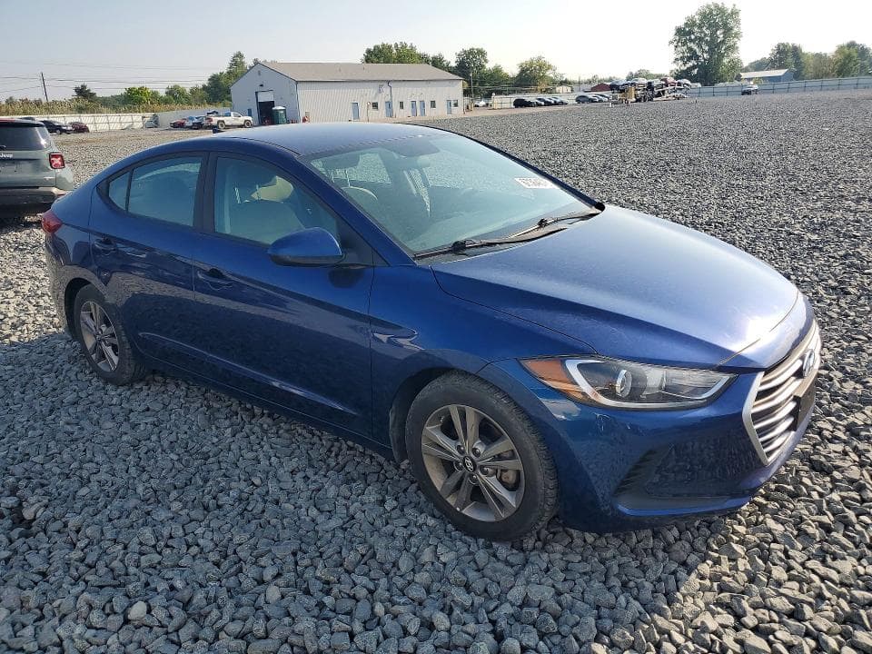 2017 HYUNDAI ELANTRA SE 4