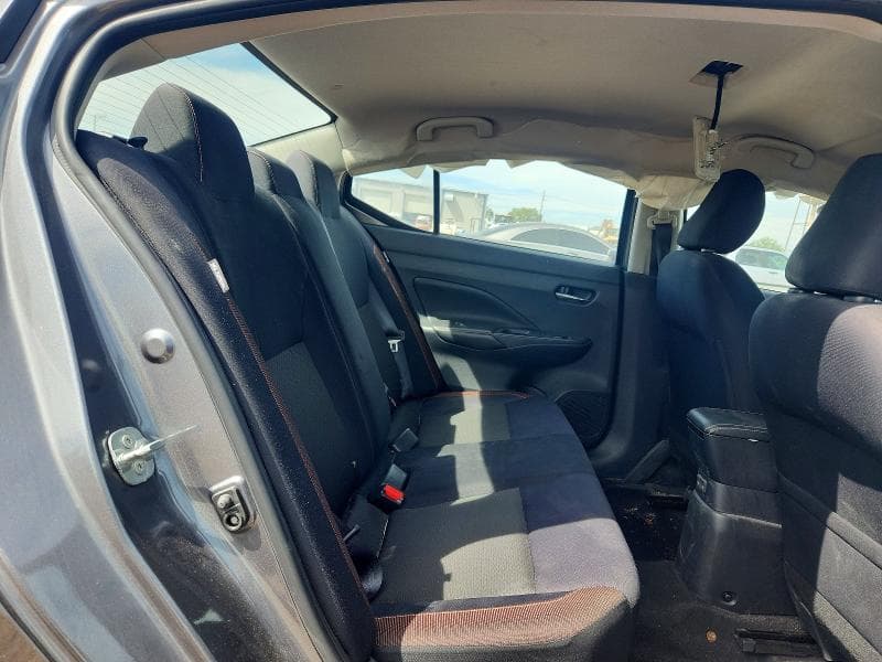 2022 NISSAN VERSA SR 10