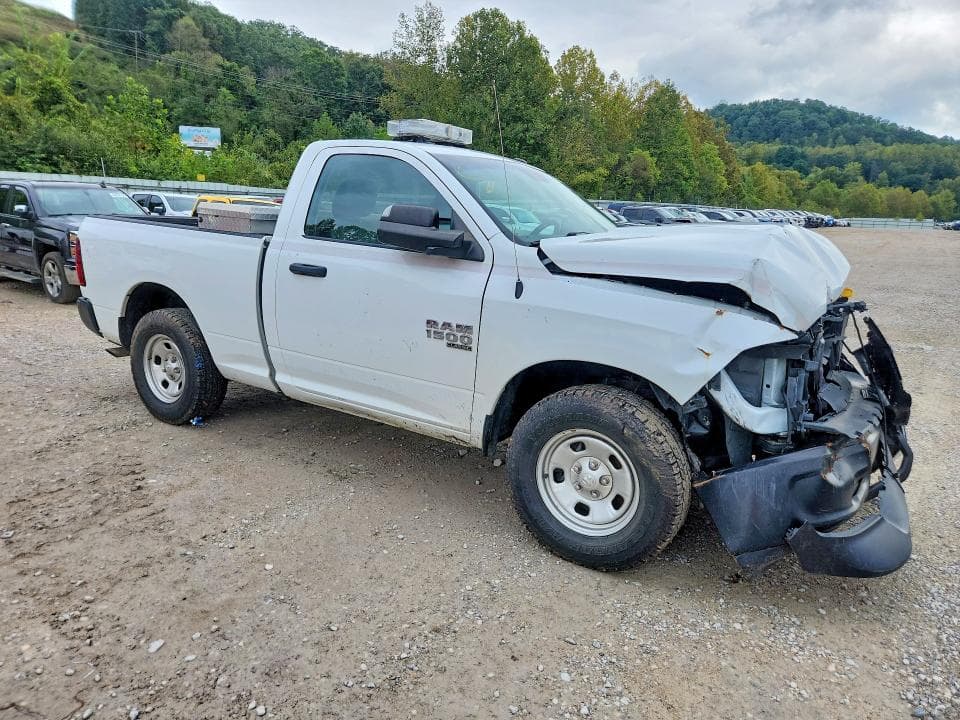 2022 RAM 1500 CLASSIC TRADESMAN 4
