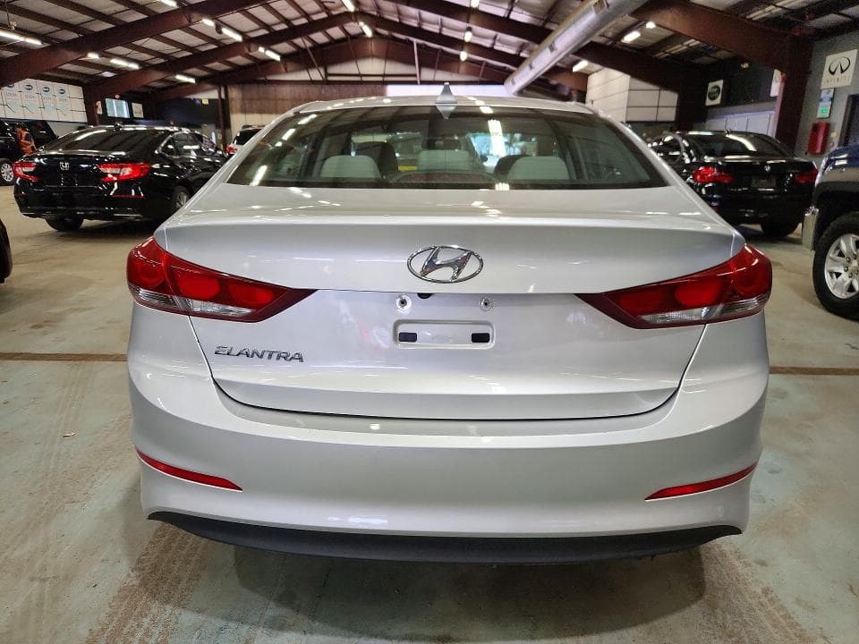 2018 HYUNDAI ELANTRA SEL 6