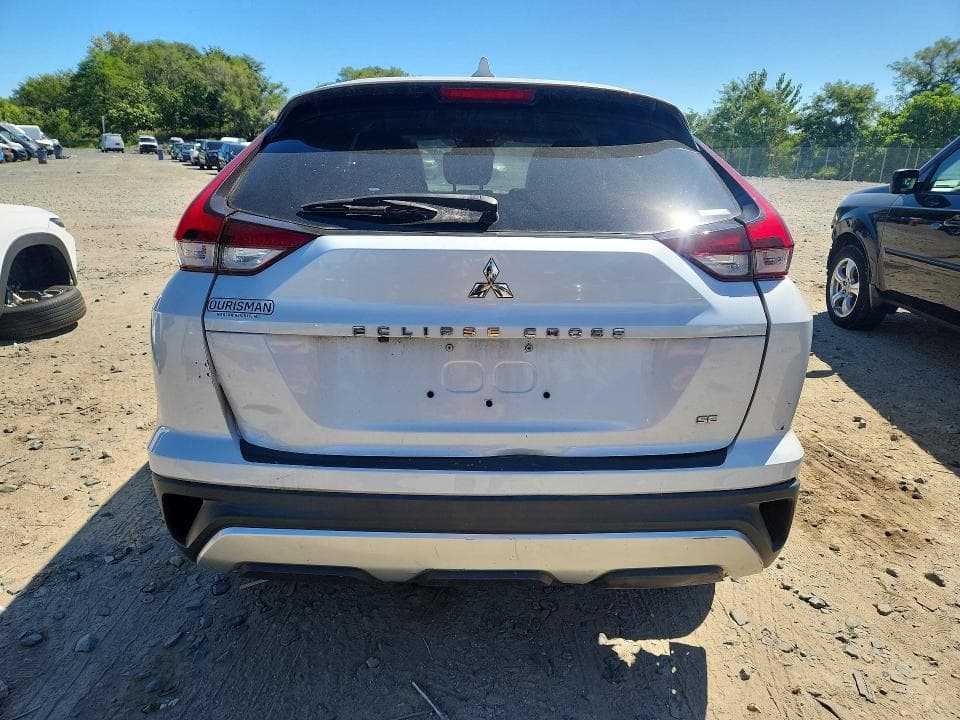 2022 MITSUBISHI ECLIPSE CROSS SE 6