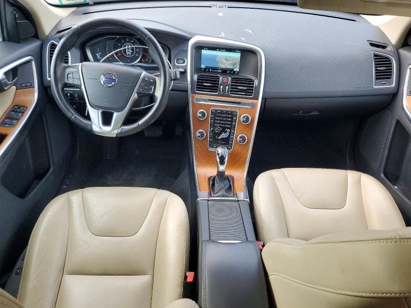 2017 VOLVO XC60 T5 INSCRIPTION 8