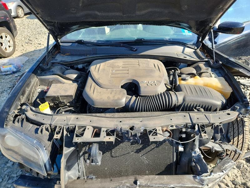 2018 CHRYSLER 300 S 11