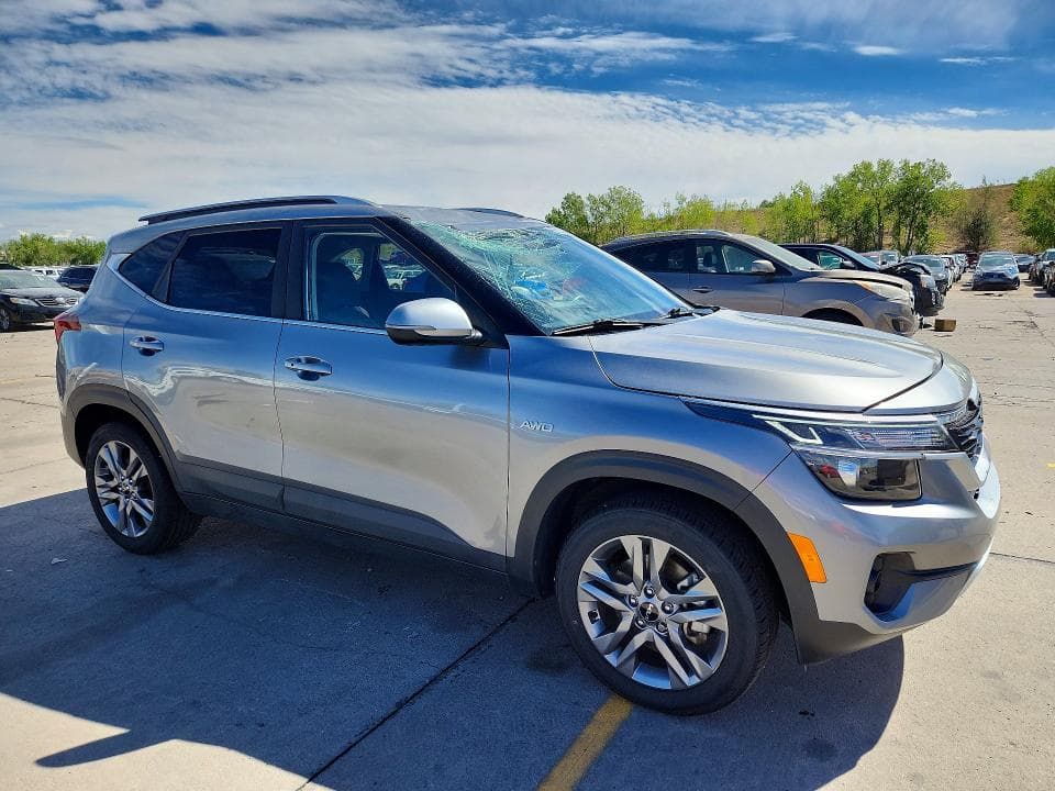 2023 KIA SELTOS S 4