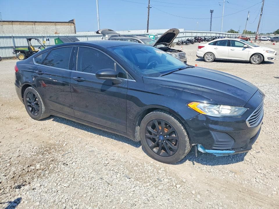2019 FORD FUSION SE 4