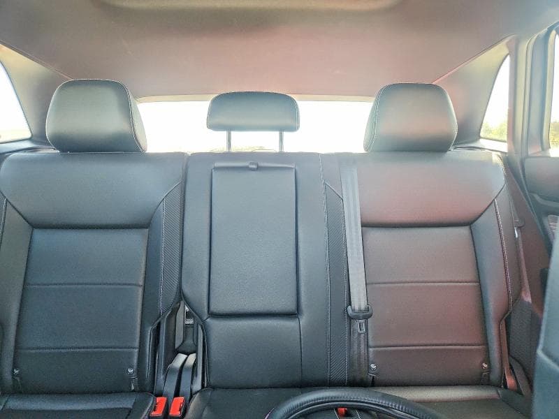 2021 VOLKSWAGEN ATLAS CROSS SPORT SE 10