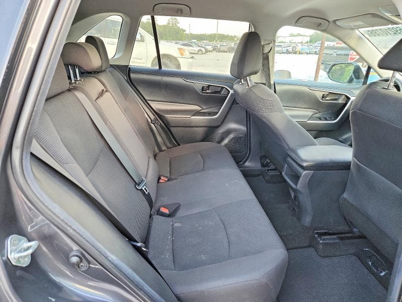 2019 TOYOTA RAV4 LE 11