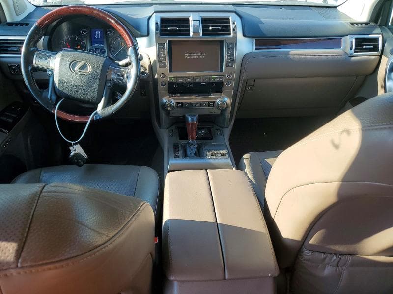 2017 LEXUS GX 460 8