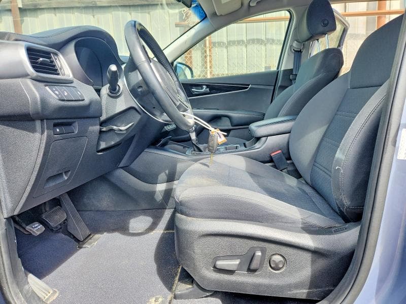 2019 KIA SORENTO LX 7