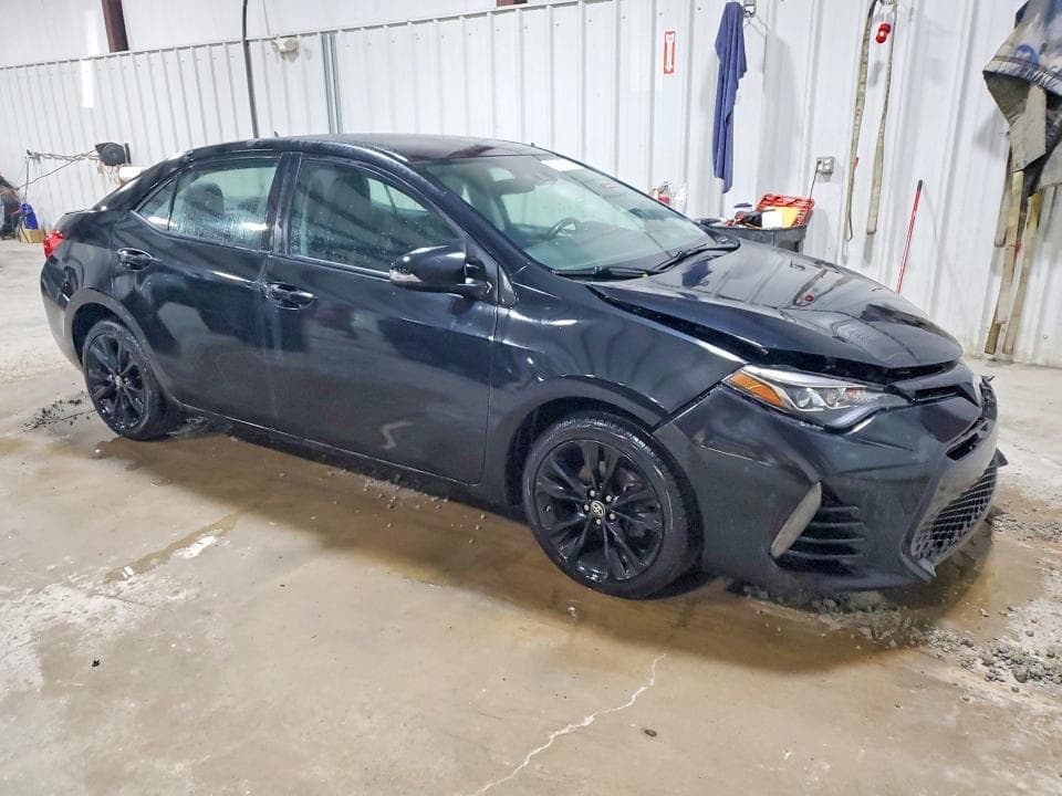 2017 TOYOTA COROLLA SE 4